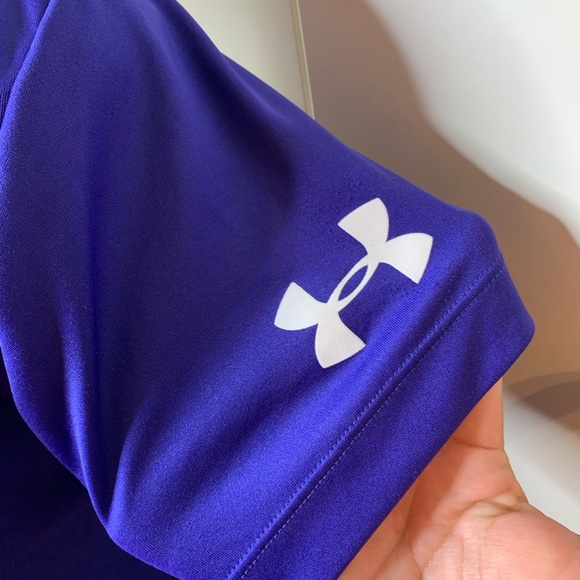 Women’s Under Armour Flag Heart Graphic T-Shirt - Picture 7 of 13